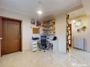 Două case pe același teren – locuință + oportunitat... 