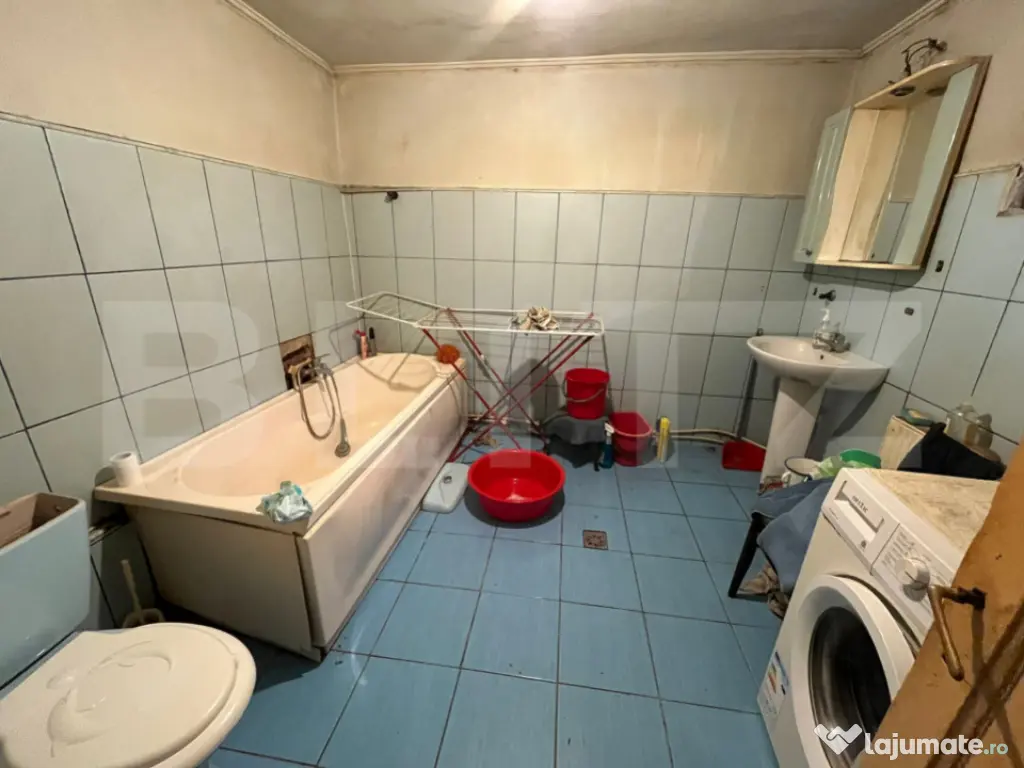 Casă cu toate utilitatile, 90 mp, zona Micro 4