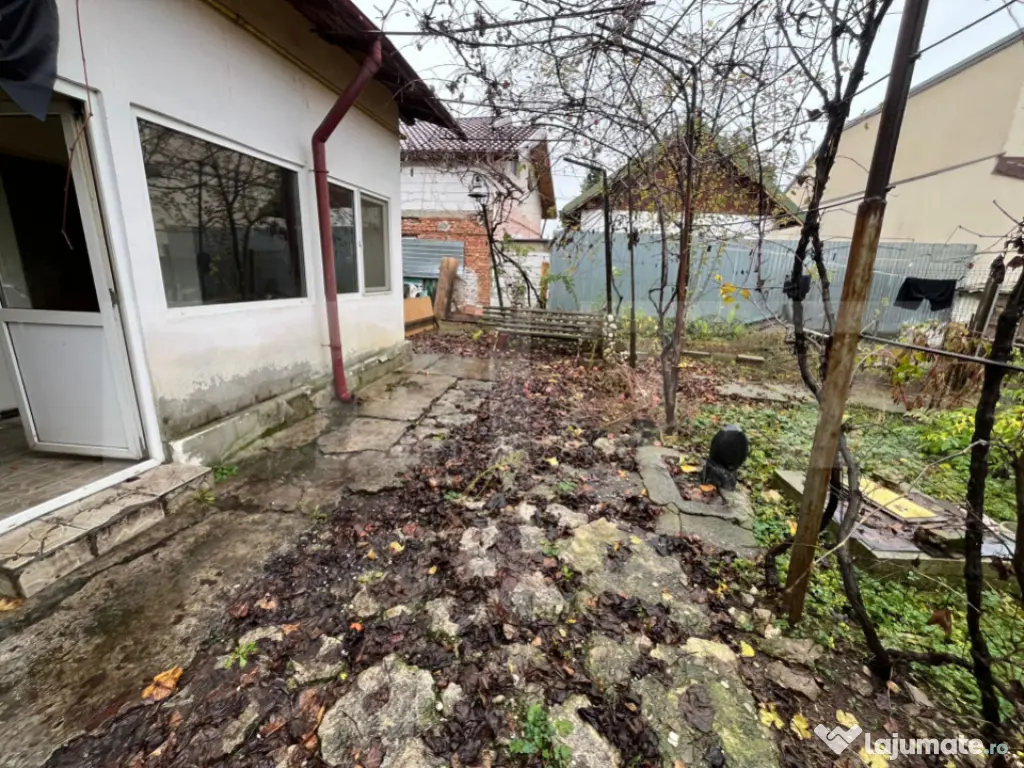 Casă cu toate utilitatile, 90 mp, zona Micro 4