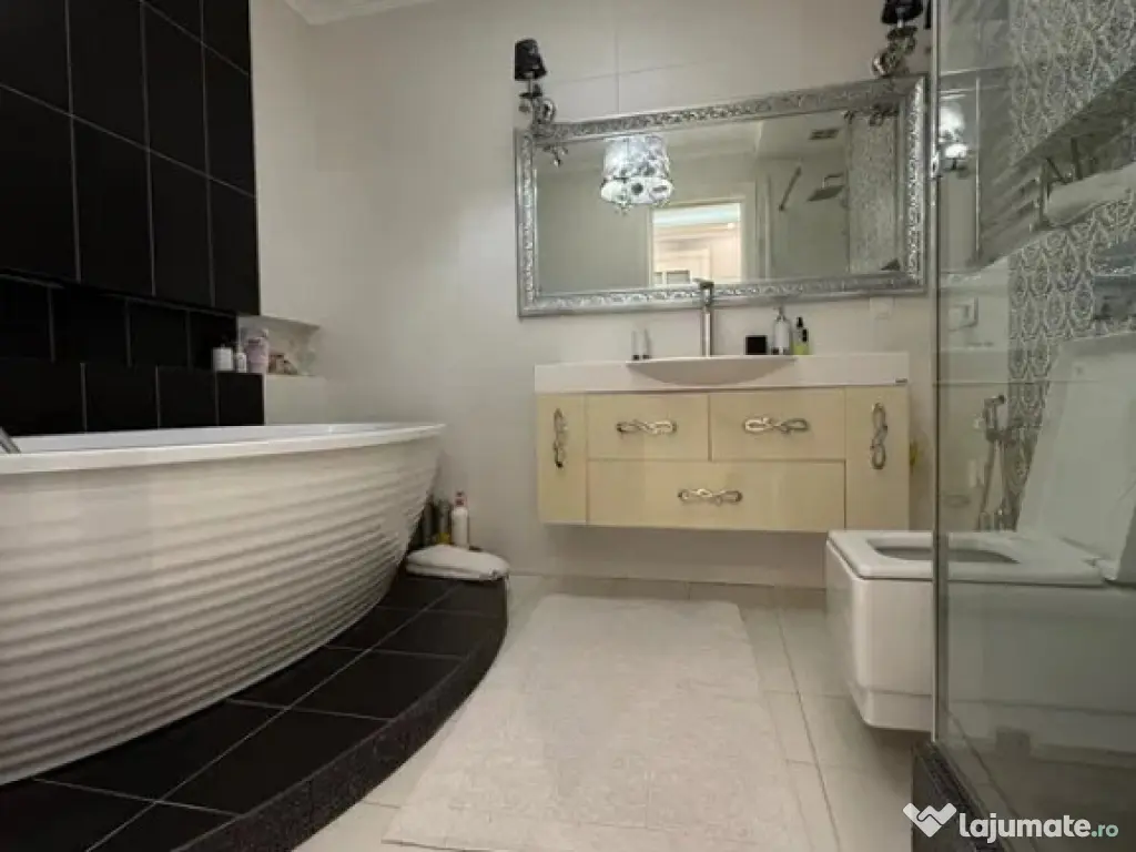 3 Camere zona 1 Decembrie 1918