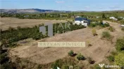 Pensiune 6 camere, teren 12713 mp, Dealul Mare, Urlati, Prah 