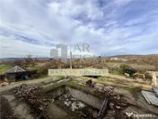 Pensiune 6 camere, teren 12713 mp, Dealul Mare, Urlati, Prah 