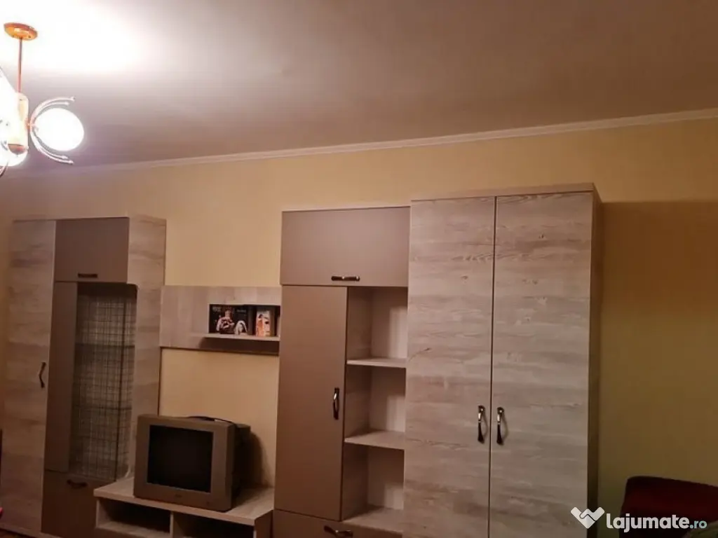 3 camere de inchiriat zona Ferdinand