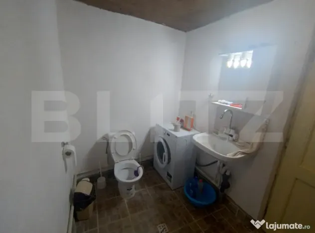 Casa renovata in Piscu Sadovei, 70 mp utili, 2200 mp curte
