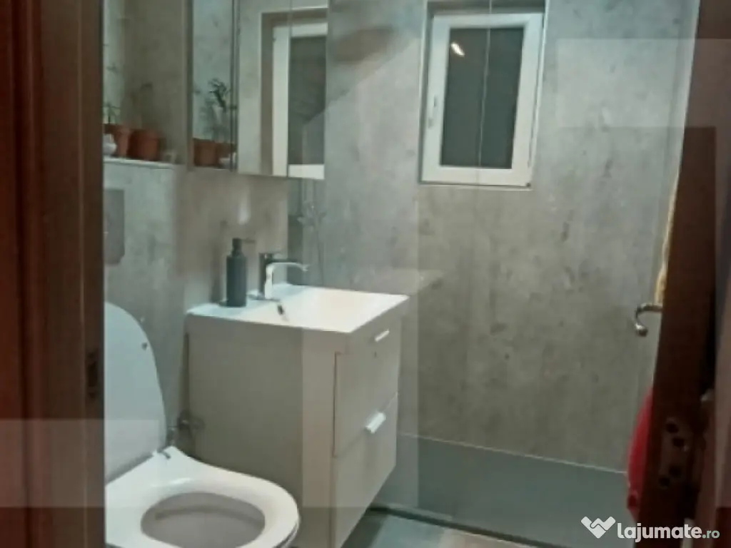 Apartament 3 camere, 60 mp, zona Aradului