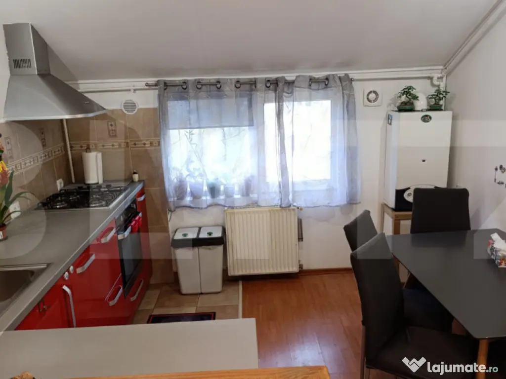Apartament 3 camere, 60 mp, zona Aradului