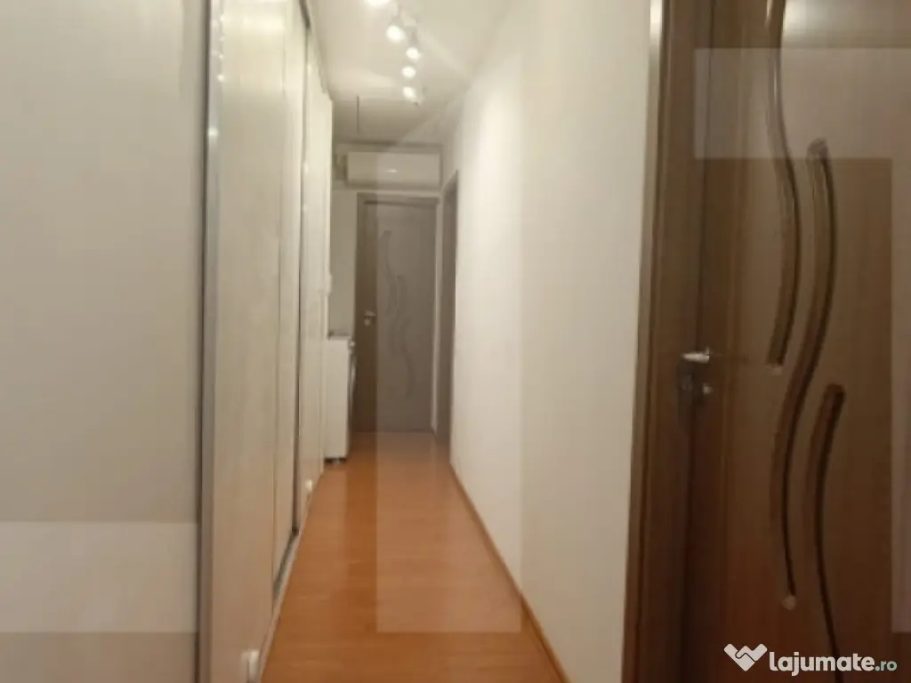 Apartament 3 camere, 60 mp, zona Aradului