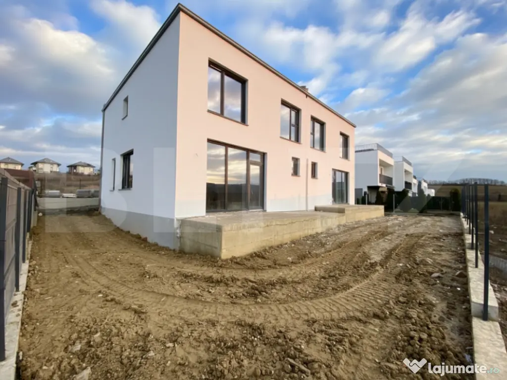 Casa Moderna cu Panorama Unica si Calitate Superioara