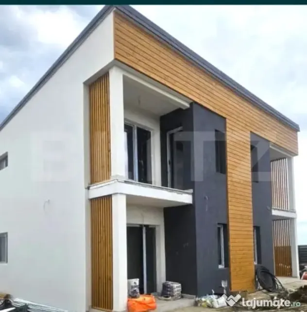 Casa tip duplex P+E, 250 mp teren, Vorovesti