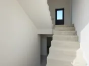 Vila modernă - finisată -terasă circulabila vedere lac ș 