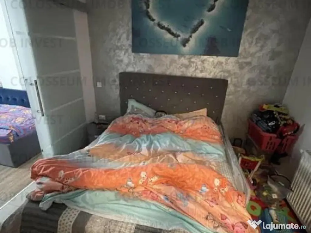 Apartament 3 camere, decomandat - zona Tractorul