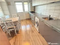 Apartament 3 camere, decomandat - zona Calea Bucuresti