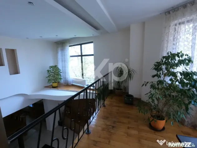 Vilă Exclusivistă cu Terasă și Curte Generoasă în Găv