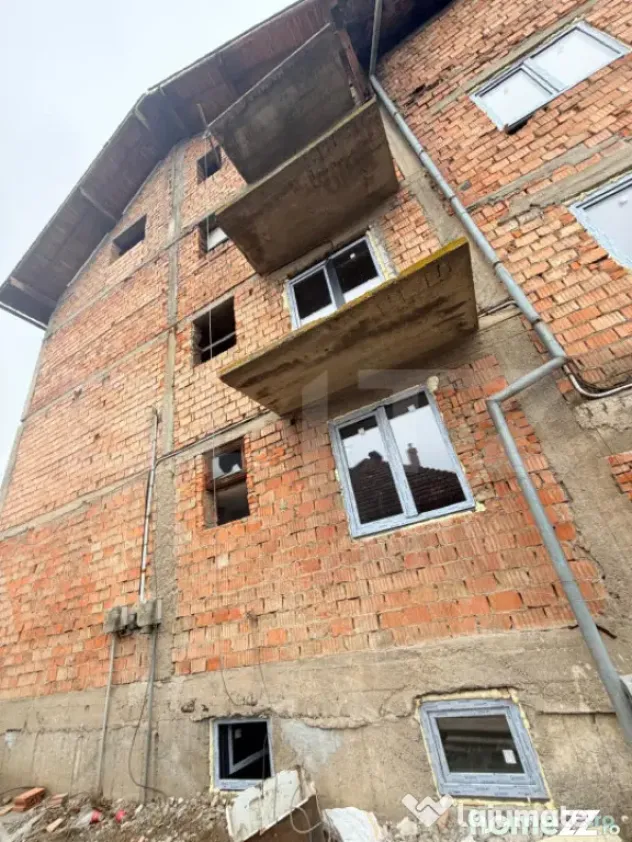 APARTAMENTE DE VANZARE, 75 MP, ZONA TRACTORUL - 170.000 - Brasov (Brasov)