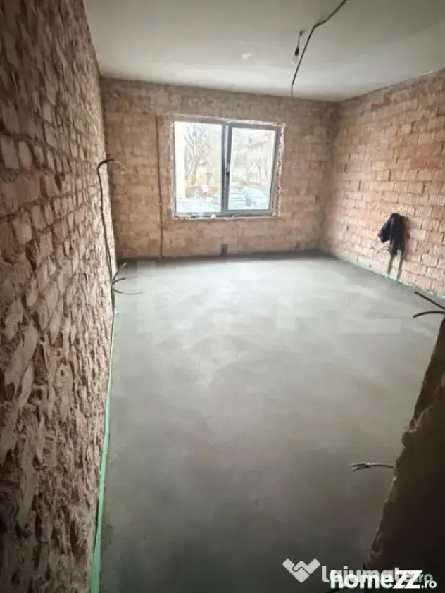 APARTAMENTE DE VANZARE, 75 MP, ZONA TRACTORUL - 170.000 - Brasov (Brasov)