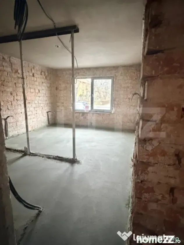 APARTAMENTE DE VANZARE, 75 MP, ZONA TRACTORUL - 170.000 - Brasov (Brasov)