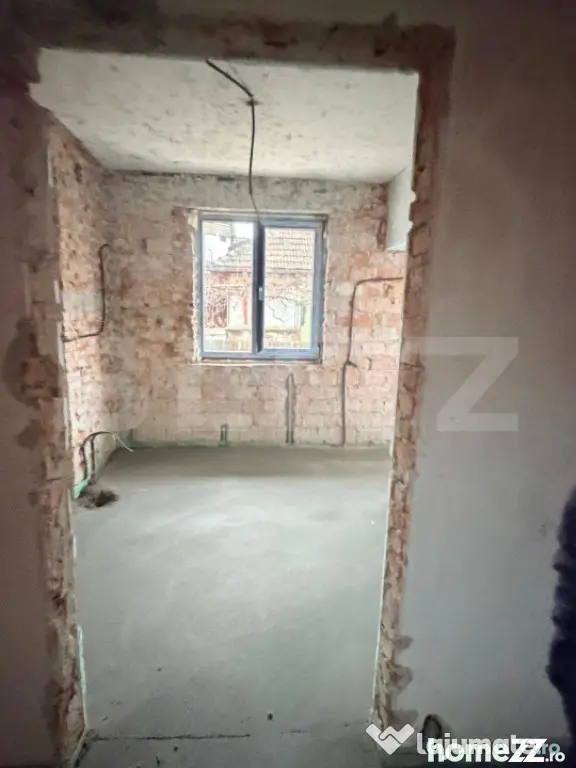 APARTAMENTE DE VANZARE, 75 MP, ZONA TRACTORUL - 170.000 - Brasov (Brasov)