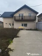 CASA CU ETAJ - IN ORAS