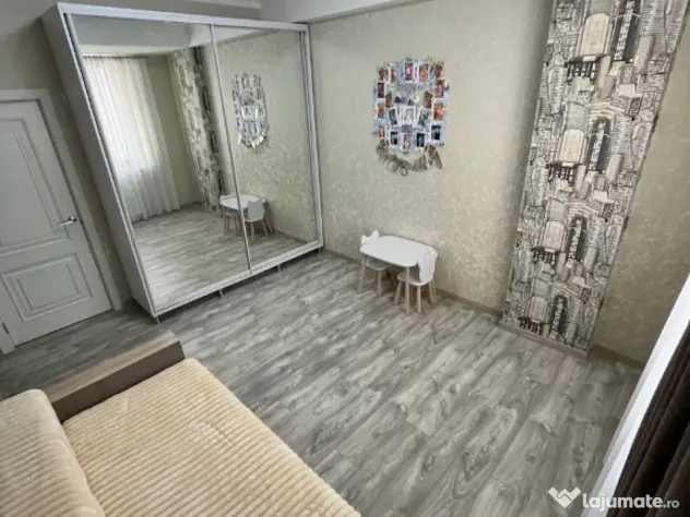 Apartament 3 camere zona Băneasa