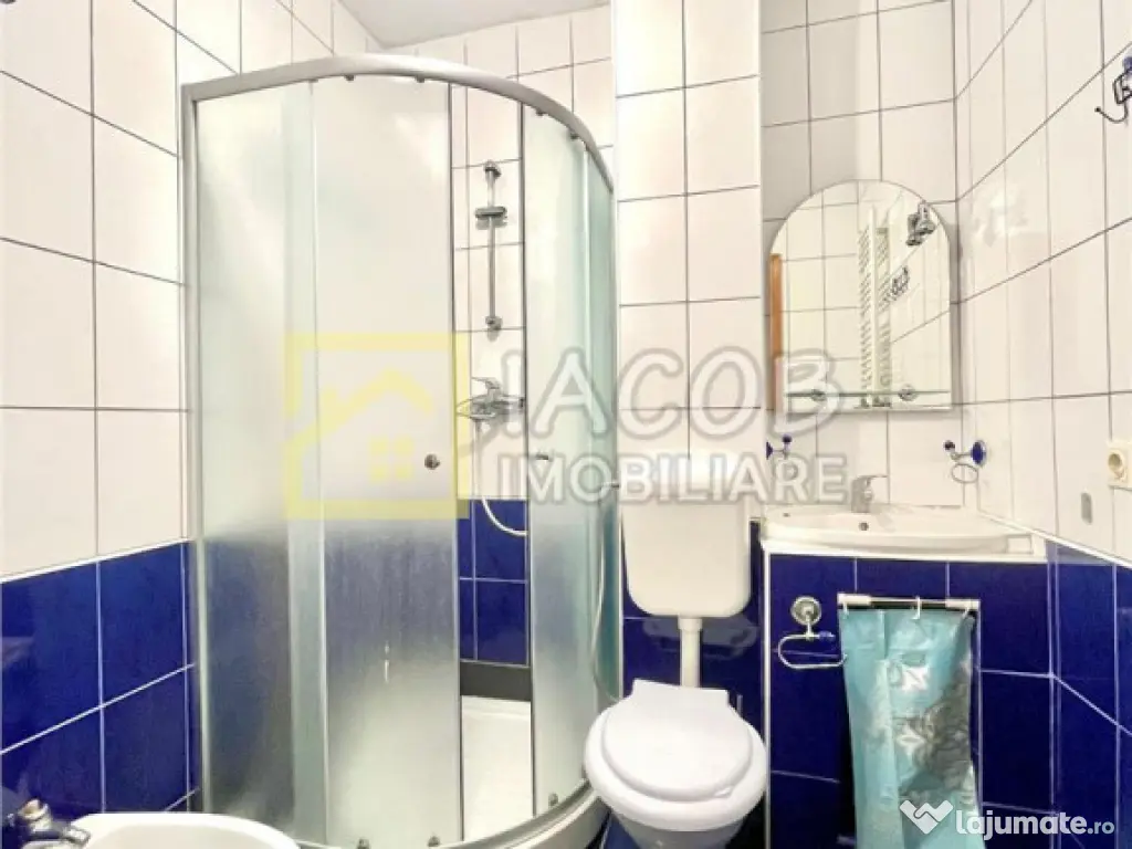 Apartament decomandat, 2 camere, etaj 3, str. Milcov , Bacau