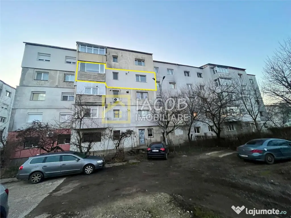 Apartament decomandat, 2 camere, etaj 3, str. Milcov , Bacau