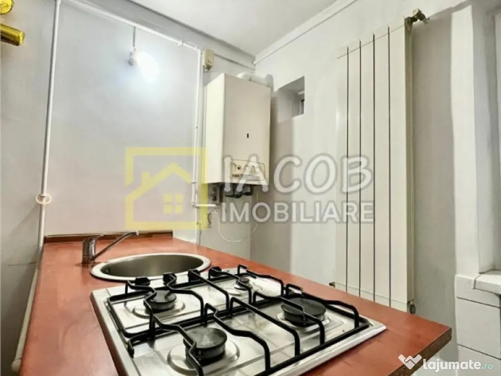 Apartament decomandat, 2 camere, etaj 3, str. Milcov , Bacau