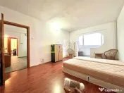 Apartament decomandat, 2 camere, etaj 3, str. Milcov , Bacau 