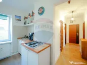 De vânzare apartament cu 2 camere, parter, parcare inclu... 