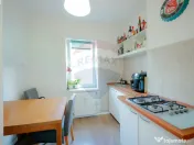 De vânzare apartament cu 2 camere, parter, parcare inclu... 