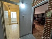 3 cam, 74 mp. decomandat, fara imbunatatiri, et.4, acoperis, Cuza Voda 