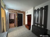 3 cam, 74 mp. decomandat, fara imbunatatiri, et.4, acoperis, Cuza Voda 