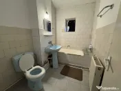 3 cam, 74 mp. decomandat, fara imbunatatiri, et.4, acoperis, Cuza Voda 