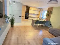 Apartament 3 camere, decomandat - zona Tractorul