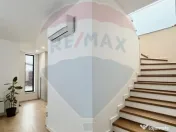 Casă / Vilă de vanzare in Mogosoaia, magazin, autobuz, ... 