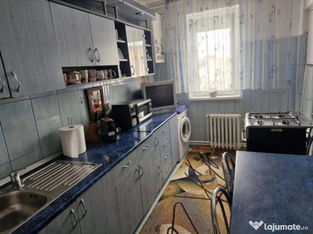 Apartament 2 camere, zona centrală, Cugir