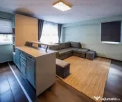 Apartament 3 camere, decomandat - zona Tractorul 