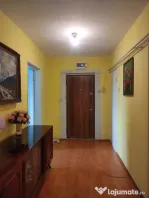 Apartament 4 camere confort 1 zona Garii, Liber.