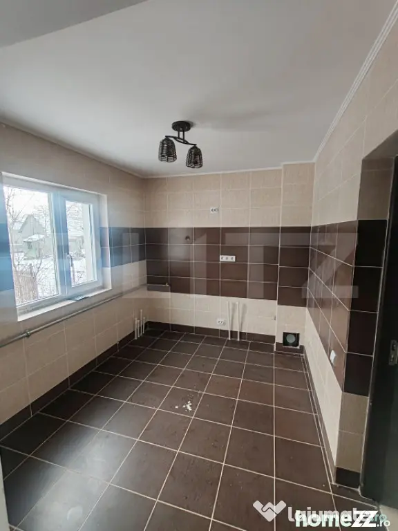 Casa de vanzare, 140mp + teren 603 mp, Salcea - Suceava (Suceava)