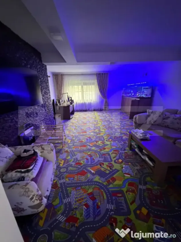 Casa P+1, piscina, 140 mp utili, 565 mp teren, zona Ford