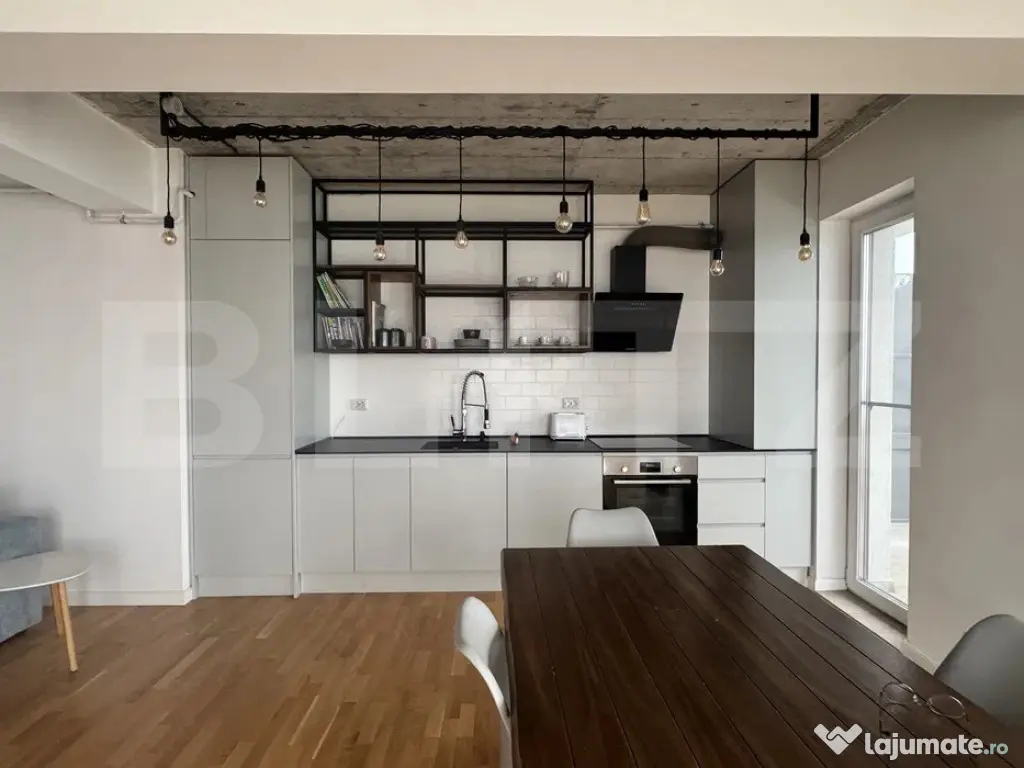 Penthouse 3 camere, 72 mp, Calea Severinului