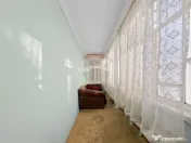 Proprietate cu două case și teren generos, cu toate uti... 