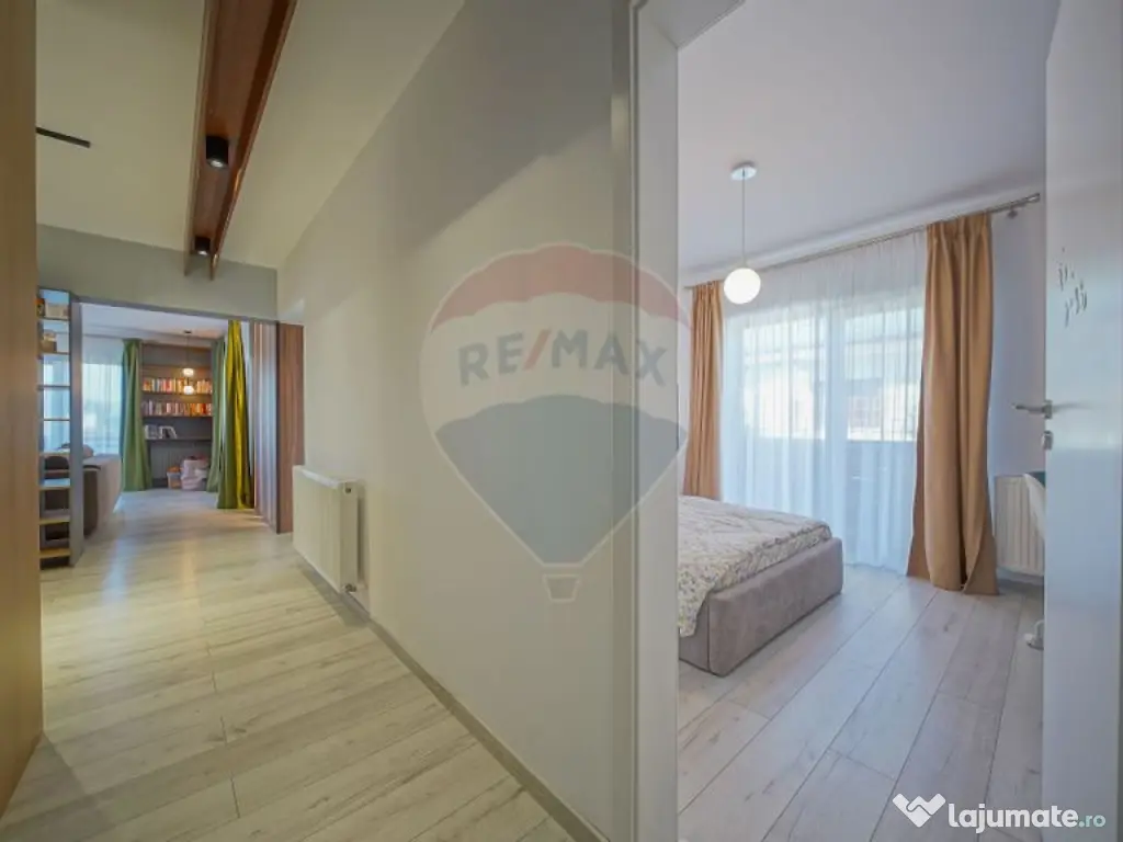 Vilă modernă, cu garaj, panouri și pompă de căldură...