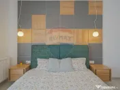 Vilă modernă, cu garaj, panouri și pompă de căldură... 