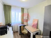 Apartament 3 Camere, Semidecomandat, Zona Dacia 