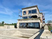 Casa spatioasa de vanzare cu teren 1146 mp, zona Colinelor 