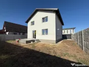 Vila individuala / 4 Camere / 2 Bai / Teren 300 mp 