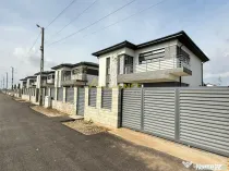 Vile individuale | 4 camere | 2 bai | Curte amenajata | Asfa