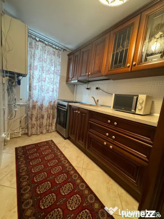 Apartament central de inchiriat, 3 camere, Radauti