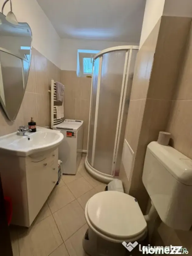 Apartament central de inchiriat, 3 camere, Radauti