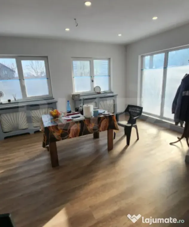 Casa de vanzare, 4 camere, 124 mp, in Arcalia